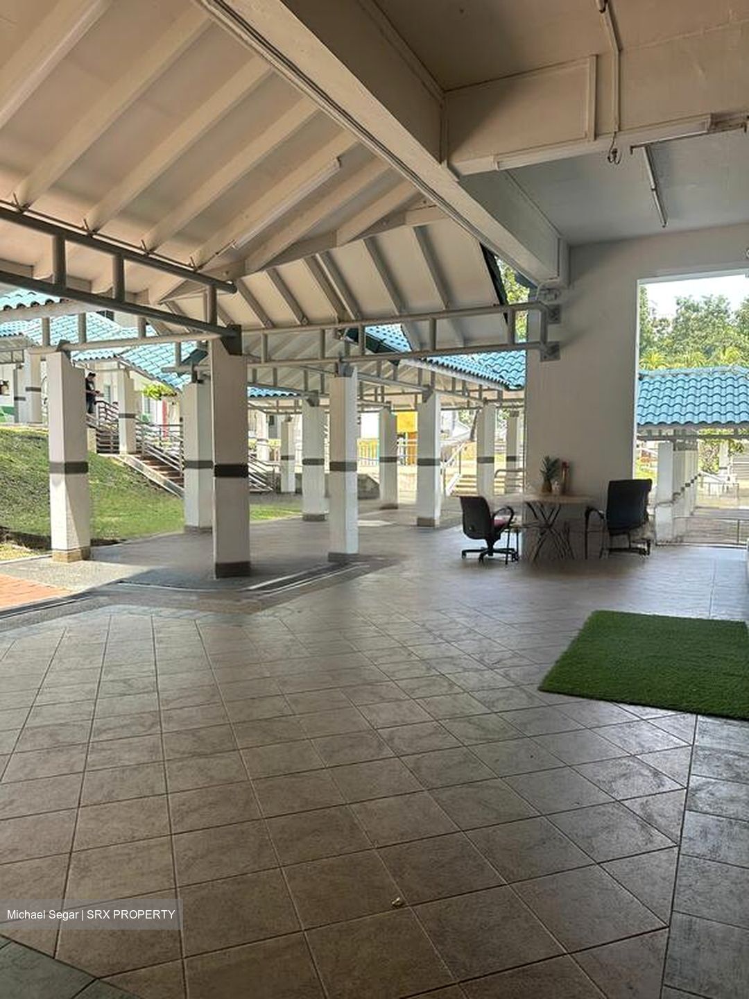 Hougang Avenue 1 (D19), Shop House #453536381